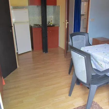 Dali Apartment *